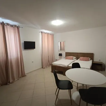 Guest house Marin San